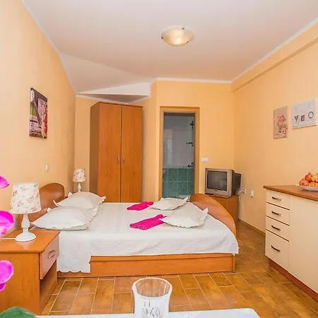 Apartment Studio 2 Makarska